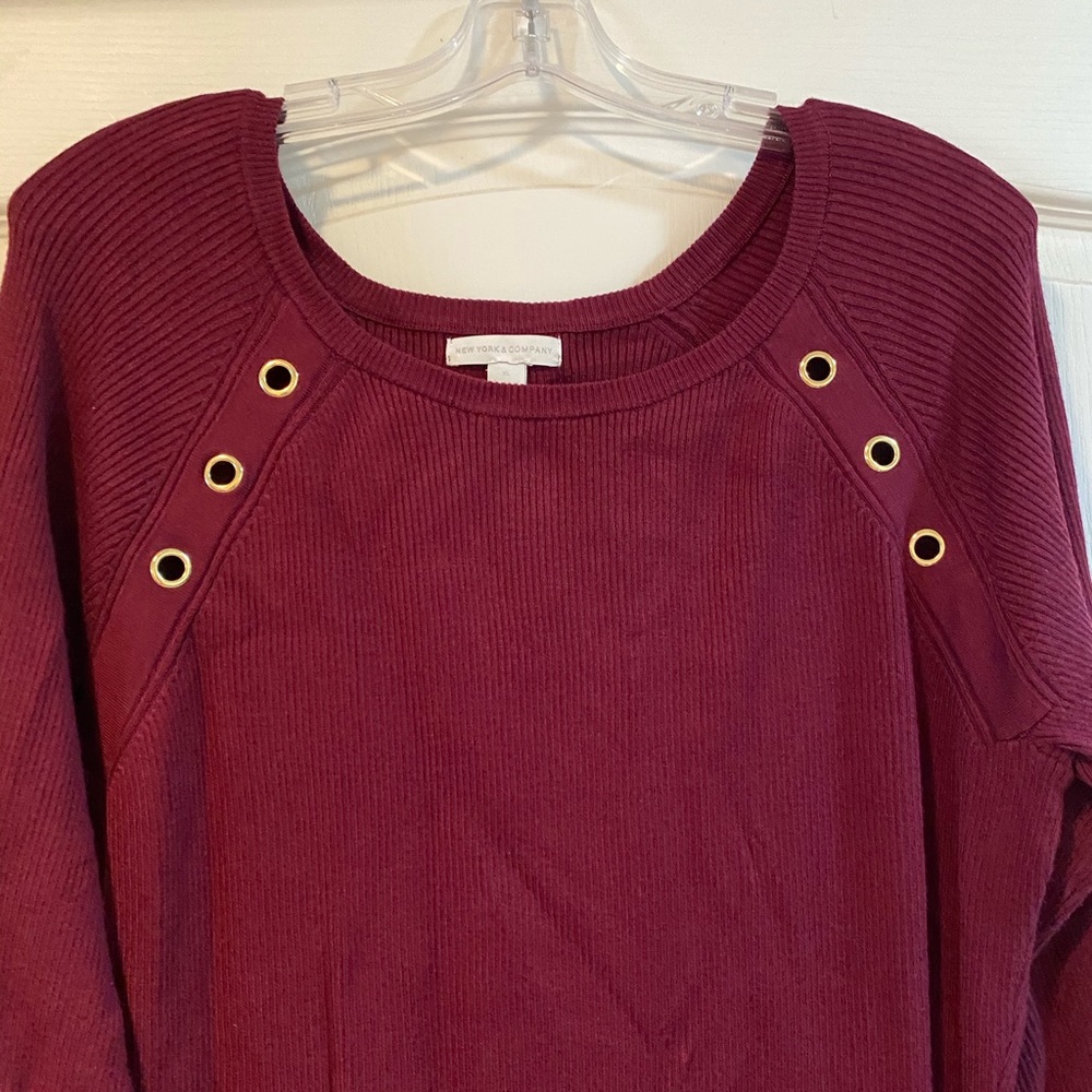 Sweater - Picture 2 of 3